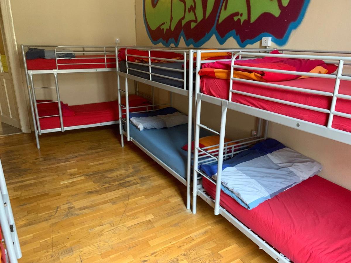 Carpe Noctem Hostel บูดาเปสต์ ภายนอก รูปภาพ